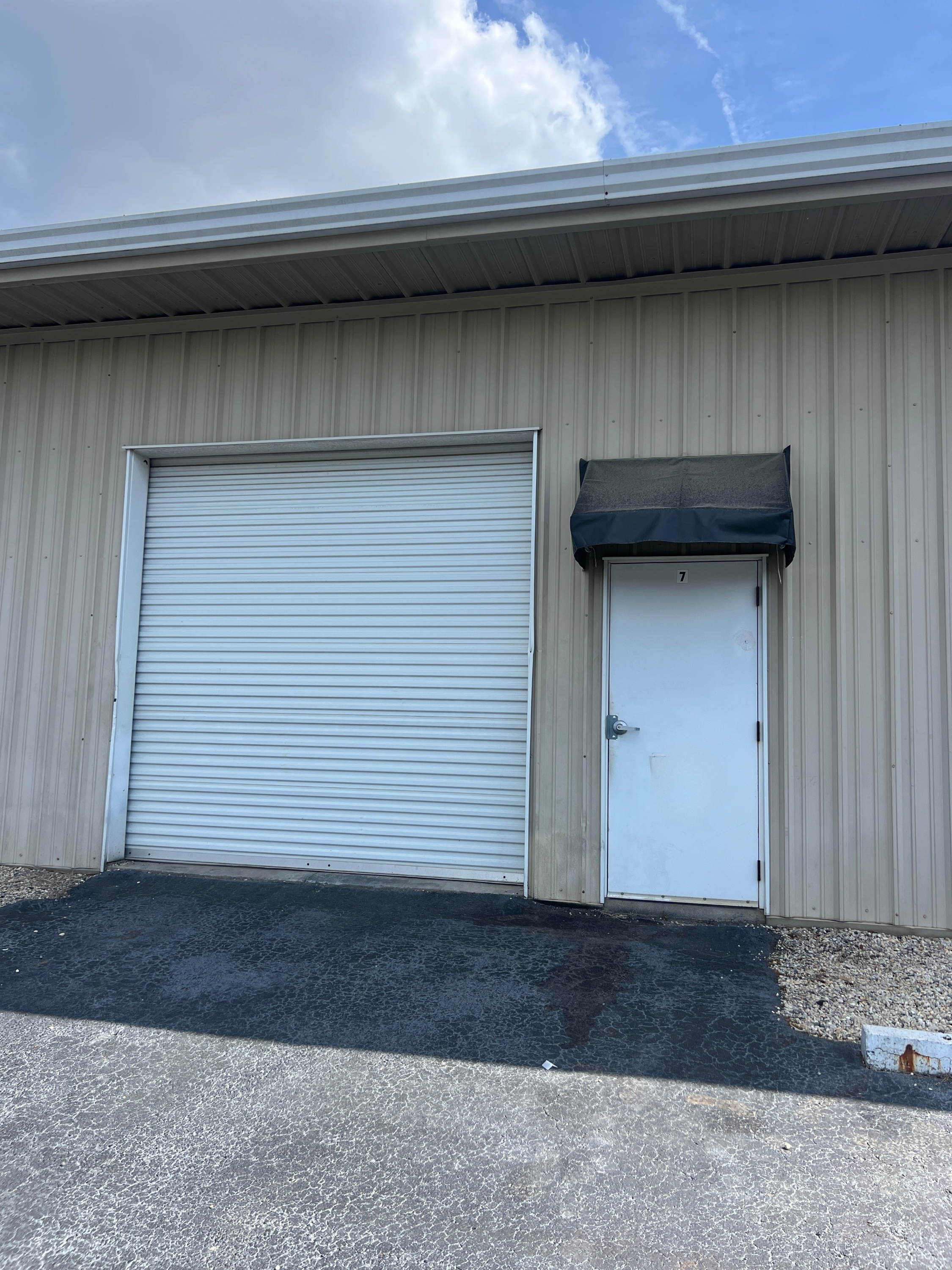 24 Joe Kennedy Boulevard - 7