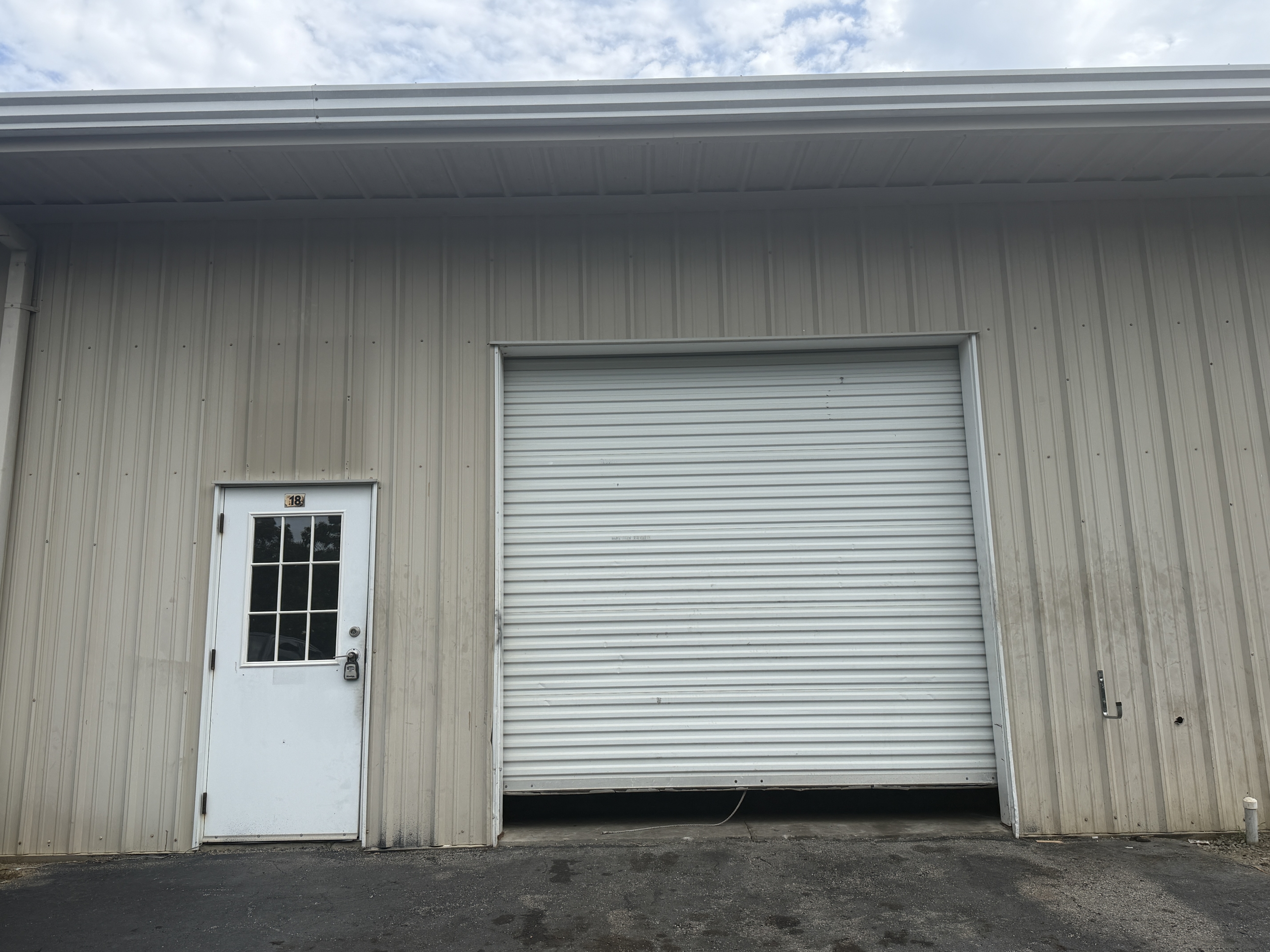 24 Joe Kennedy Boulevard - 18
