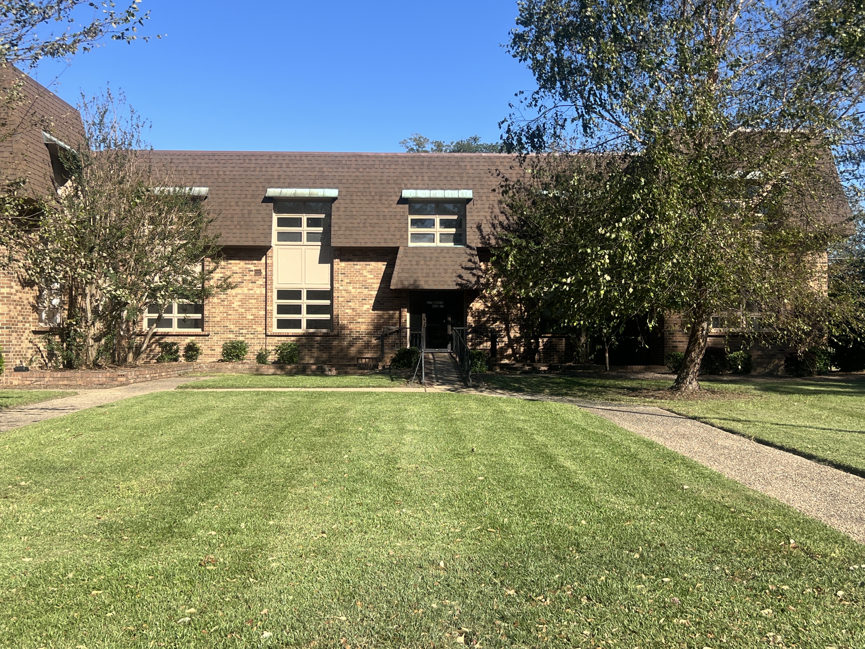 127 North Main Street - 208